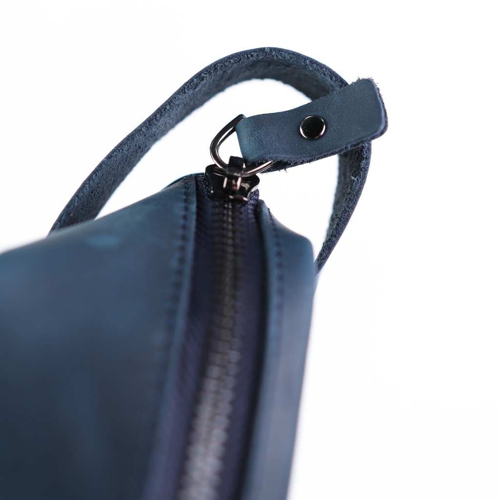 Kavy Leather Pouch Bag (Blue) | CAVARATY